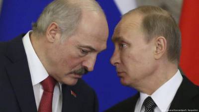 Комментарий: Путин не откажется от идеи контроля над Беларусью - с Лукашенко или без него