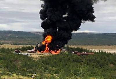 Пожар произошел на нефтяном хранилище в Якутии