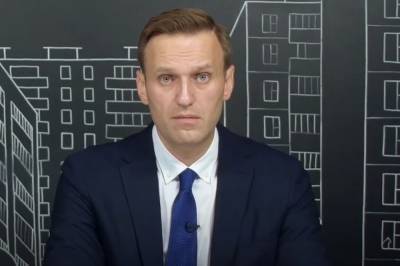 Алексей Навальный впал в кому, стало предварительно известно, чем политик мог отравиться