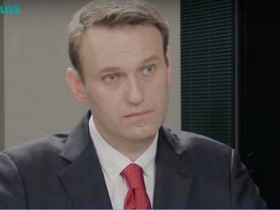 Омские врачи отказались сообщить подробности о диагностике состояния Навального