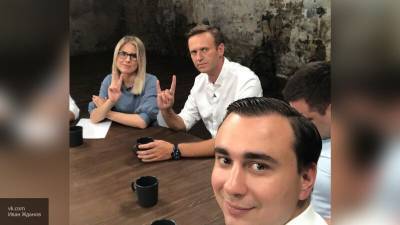 Серуканов: Навальный становится заложником интересов своей же секты