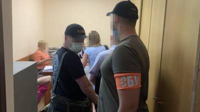 Взятка в 1 млн грн: СБУ разоблачила коррупционную схему должностных лиц командования Медсил ВСУ