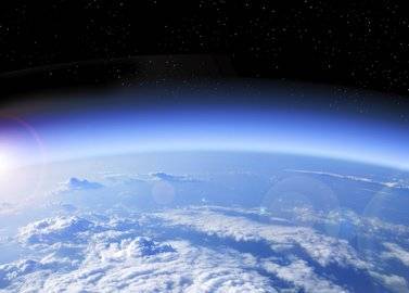 НЛО, снятое с МКС россиянином, оценил космонавт