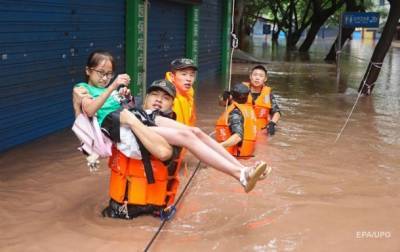 В Китае сильнейшее за 40 лет наводнение. Фоторепортаж