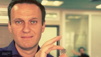 Источник в больнице: "отравившийся" Навальный впал в естественную кому