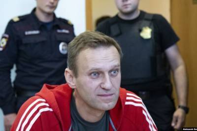 В ЕС призвали наказать виновных в возможном отравлении Навального