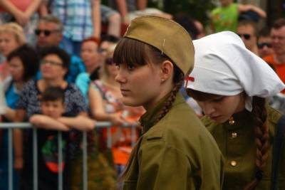 В саратовских школах совместят 1 сентября с 75-летием Победы