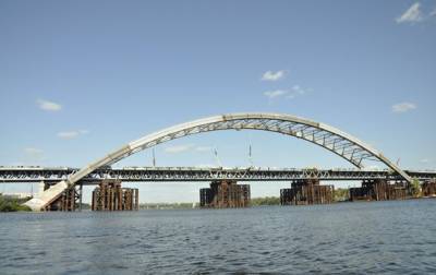 АМКУ открыл дело по признакам сговора на строительстве моста в Киеве