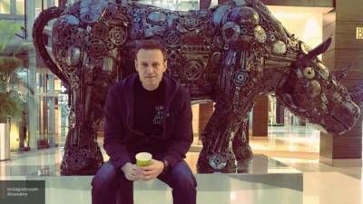 Медики омской больницы впустили жену Навального в реанимацию