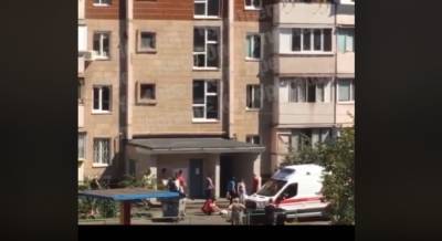 Киевлянин после ссоры с женой поджег магазин и выпрыгнул с седьмого этажа (видео)