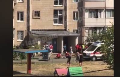 В Киеве мужчина поругался с женой, поджег ее магазин и выпрыгнул с 7 этажа
