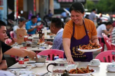 Большинство китайцев изменили пищевые привычки во время эпидемии COVID-19