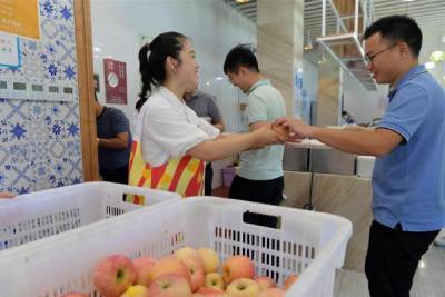 В Китае стартовала кампания по борьбе с расточительством в еде