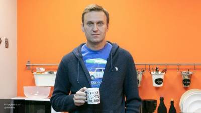 Алеся Рябцева - Навальный - Леся Рябцева заподозрила Навального в инсценировке своей госпитализации - newinform.com