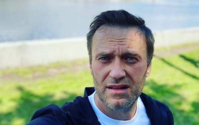 У Навального просят Кремль перевезти его в Европу