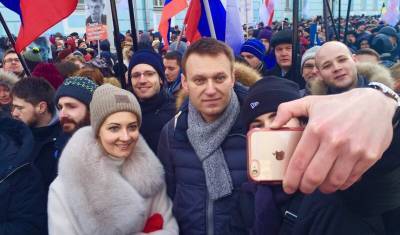 Отравление Навального стало главной новостью мировых СМИ