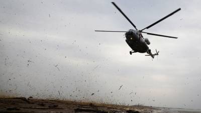Вертолет с пассажирами совершил аварийную посадку в Хакасии