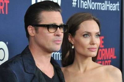 Анджелина Джоли тайно пригласила маму Брэда Питта и других его родственников к себе в гости