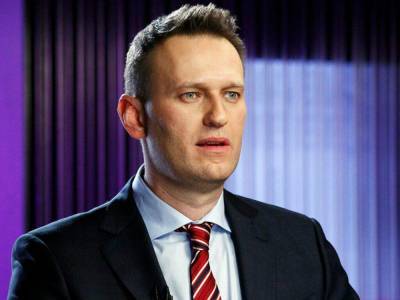 Навальный в коме: Стало известно, кто принес оппозиционеру напиток