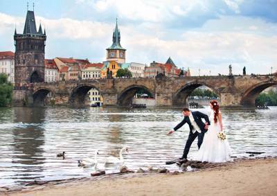 В Праге каждая вторая пара регистрирующих брак - иностранцы