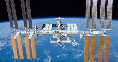 Экипаж МКС на выходные запрут в «Звезде» из-за утечки воздуха