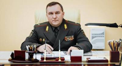 Министр обороны Беларуси пригрозил протестующим оружием и припугнул войной - СМИ