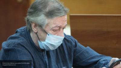 Адвокат Ефремова Пашаев назвал сидевшего за рулем человека в момент ДТП