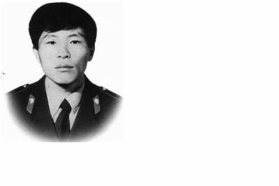 В Улан-Удэ почтили память правоохранителя, умершего от термических ожогов