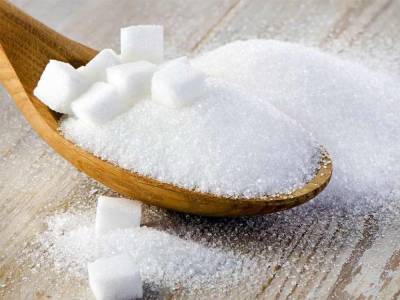 Медики объяснили опасность употребления сахара