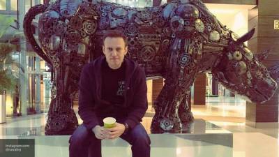 Консилиум врачей в Омске примет решение о транспортировке Навального