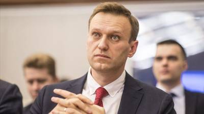 Российские врачи не позволяют перевезти Навального в Германию