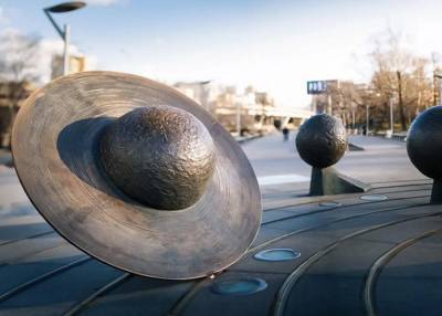 Памятник "Солнечная система" на ВДНХ отреставрируют