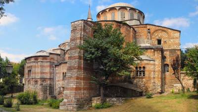Турция превращает в мечеть известный православный монастырь Хора