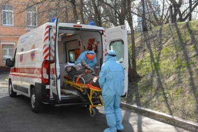 Больных коронавирусом украинцев начнут госпитализировать по новым правилам
