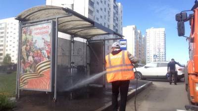 Сегодня в Ульяновске дезинфицируют 143 остановки