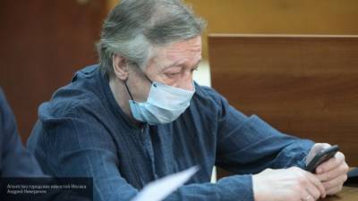 Ефремов принес свои извинения за вчерашнее поведение в суде