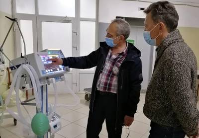 Свердловские больницы приобрели еще 80 аппаратов ИВЛ в рамках проекта "Здравоохранение"