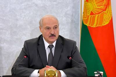 Лукашенко предрекли уход с поста президента осенью
