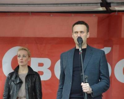 Юлия Навальная обратилась к Путину с требованием разрешить вывезти мужа в Германию