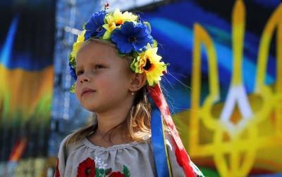 Более 40% населения считают Украину независимой