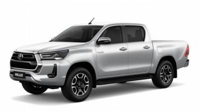 Начались российские продажи двух обновлённых моделей Toyota