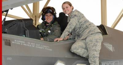США доработают самолеты для пилотов-женщин