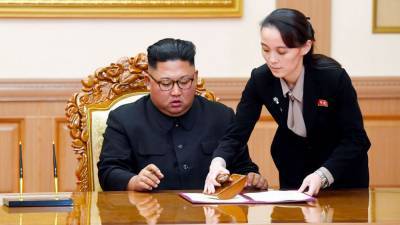 Сеул: Глава КНДР Ким Чен Ын передал часть полномочий своей сестре