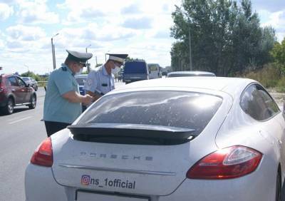 У 32-летней рязанки за долги арестовали Porsche Cayenne