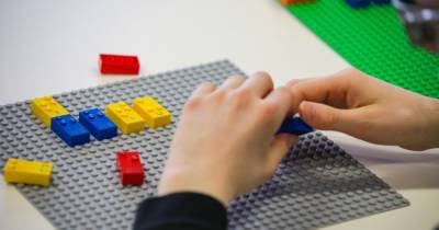 LEGO запускает новый проект конструкторов Braille Bricks