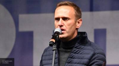 Главврач омской больницы: Навальный останется лечиться здесь