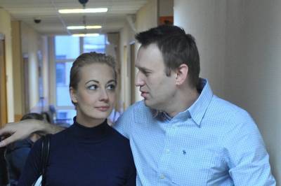 Жена Навального потребовала от президента Путина разрешения вывезти оппозиционера в Германию