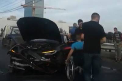 Очевидцы: на Астраханском мосту в Волгограде произошло ДТП