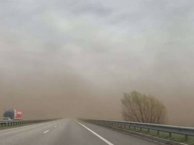 Фильм ужасов: Запорожье накрыла пылевая буря с песком