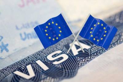 Латвия и Эстония вводят запрет на визы для белорусских чиновников